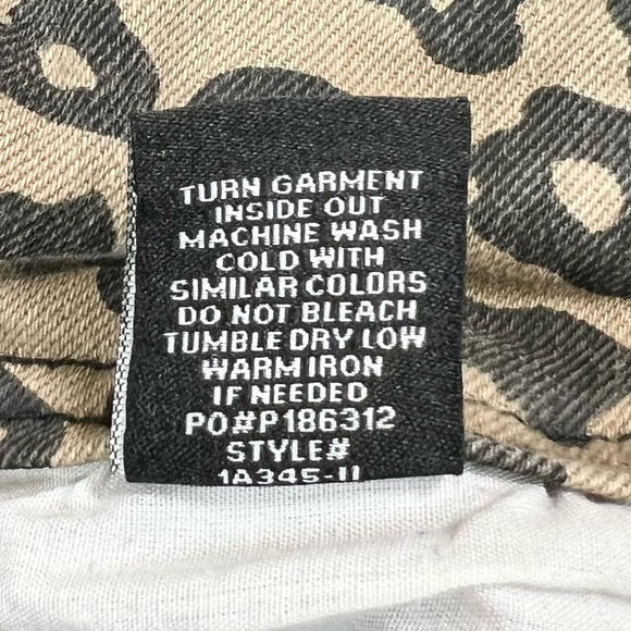 ALMOST FAMOUS Juniors Leopard Cheetah Animal Print Mid Rise Skinny Jeans Size 1 - Picture 9 of 16